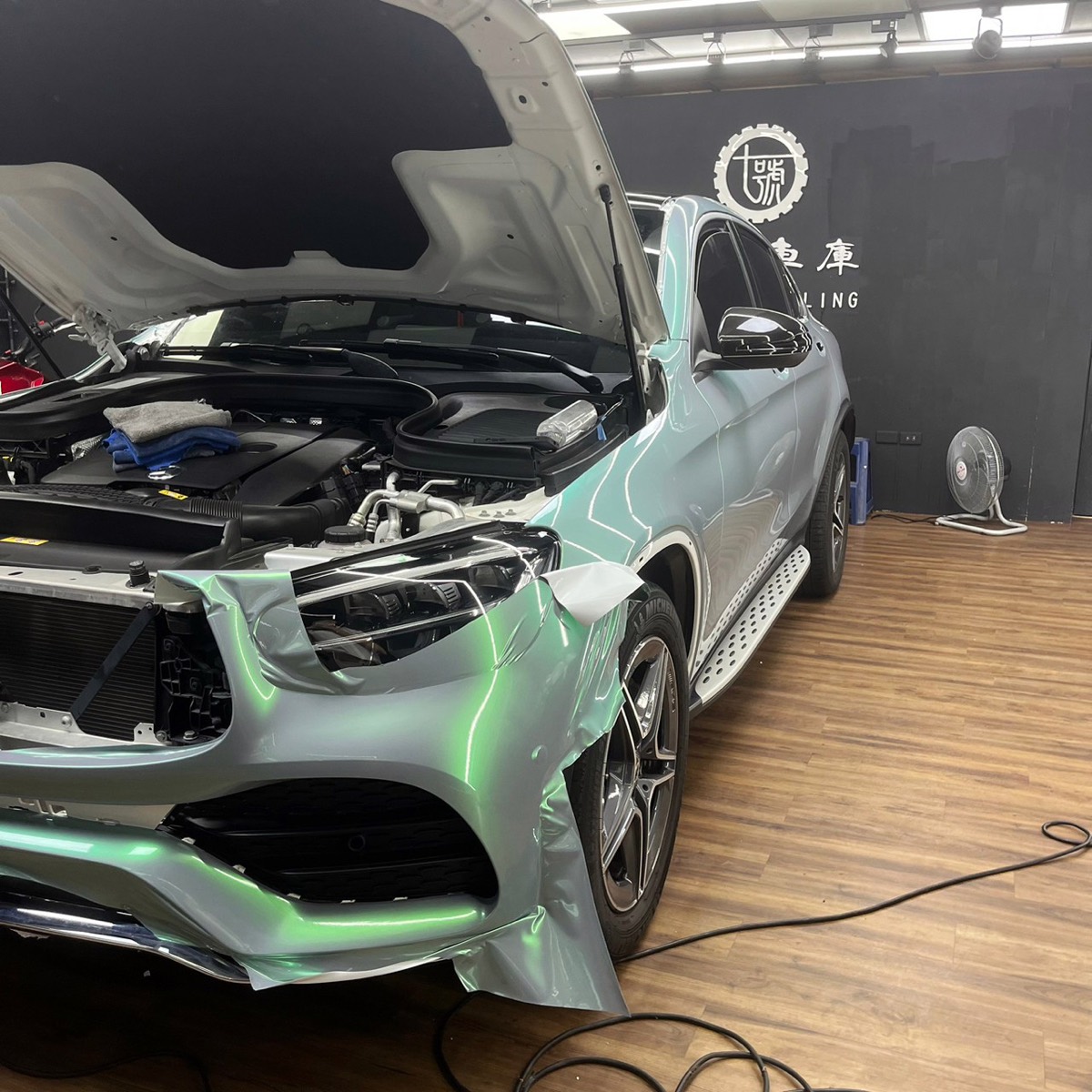 七號車庫高雄改色包膜松石灰施工