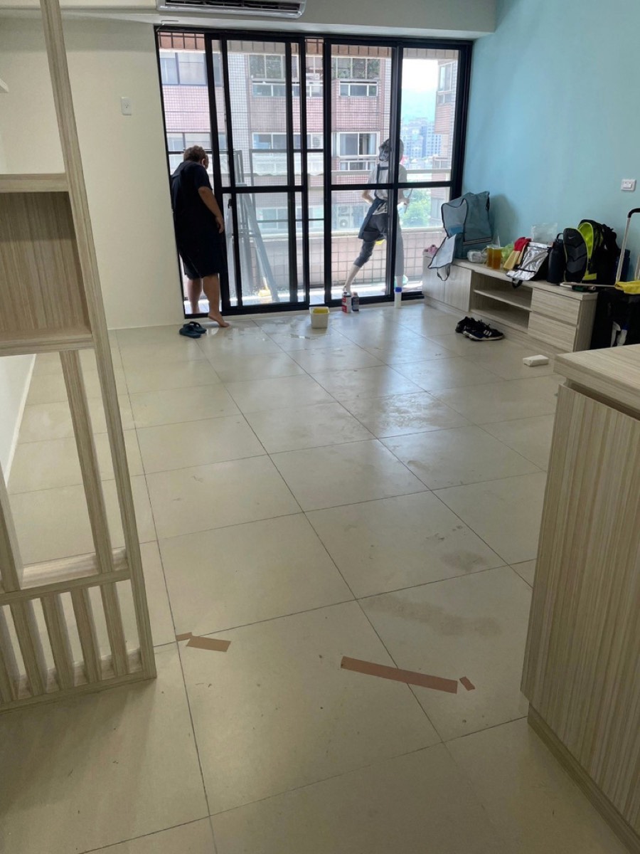 佳翔木地板卡扣超耐磨鋪設