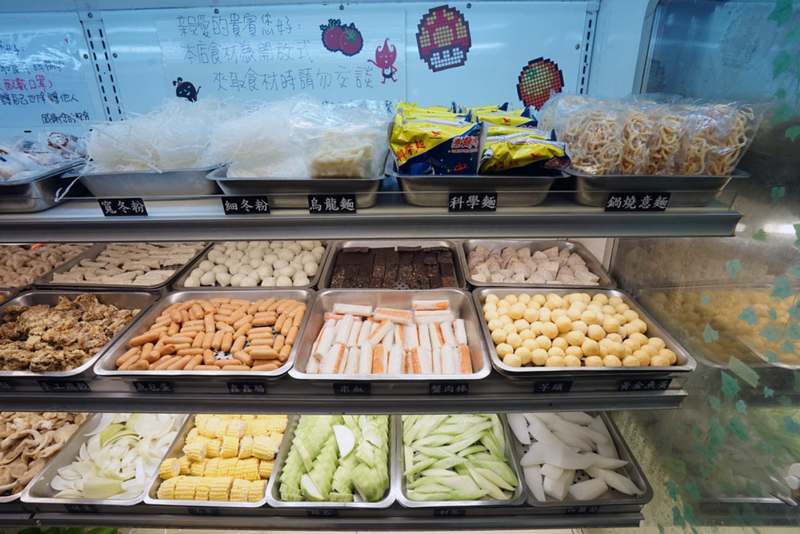 台南XM麻辣鍋 吃到飽海鮮肉片