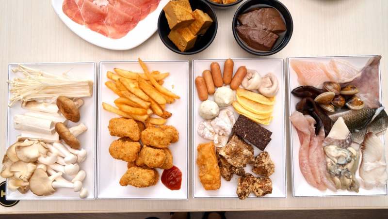 台南XM麻辣鍋 吃到飽海鮮肉片