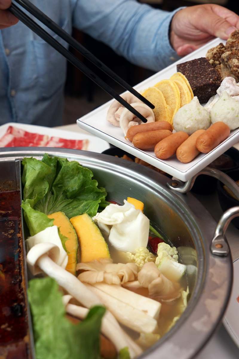 台南XM麻辣鍋 吃到飽海鮮肉片