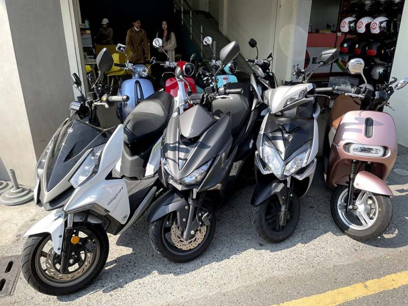 台南詠心同行租機車 火車站前LINE智能預約