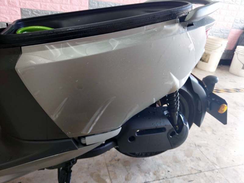 嘉義哈維車體包膜 機車Teckwrap犀牛皮