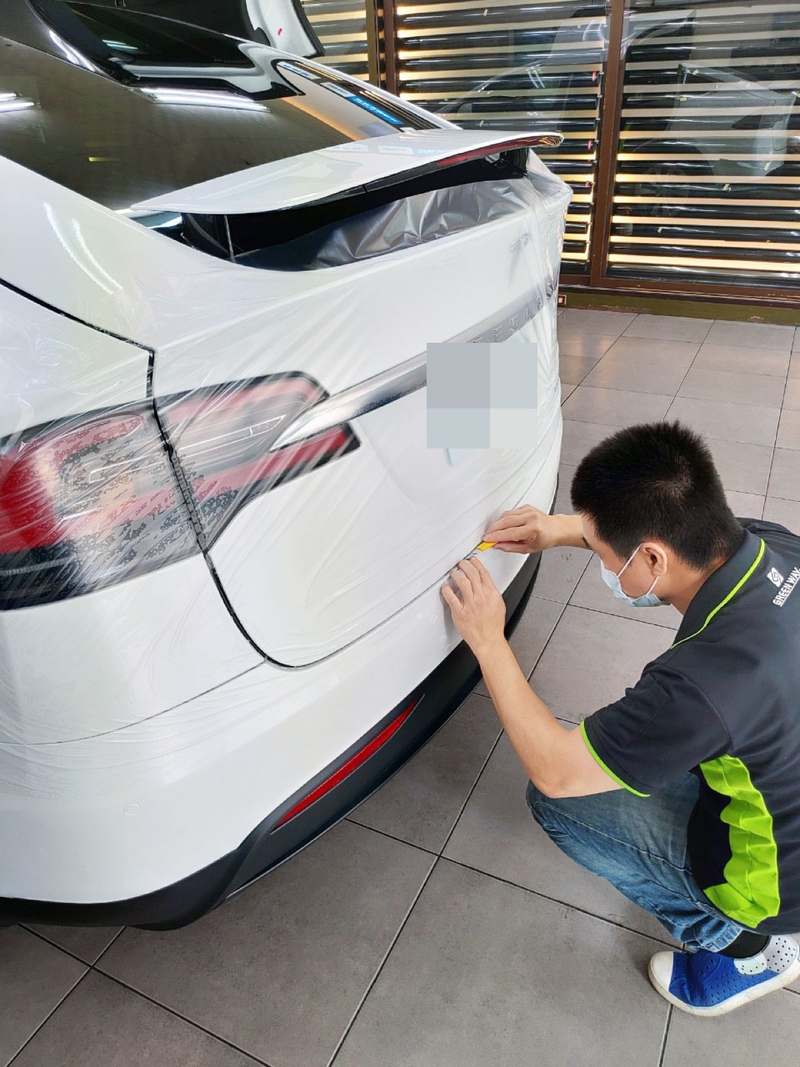 高雄嘉樂汽車隔熱紙 霧化除塵室