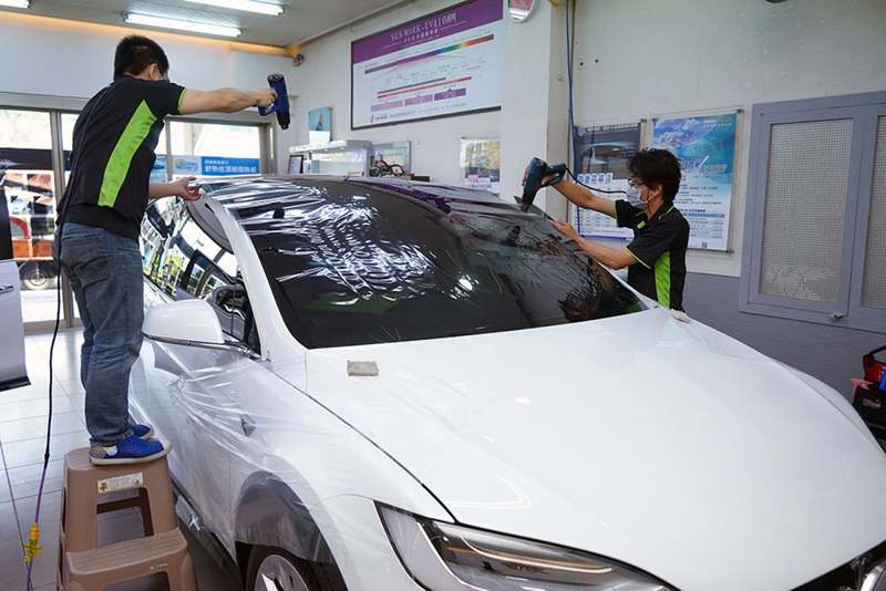 高雄嘉樂汽車隔熱紙 霧化除塵室