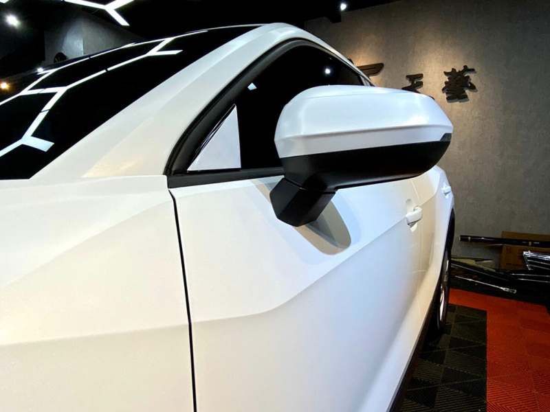 台中天藝汽車包膜 Audi改色消光冰霜白