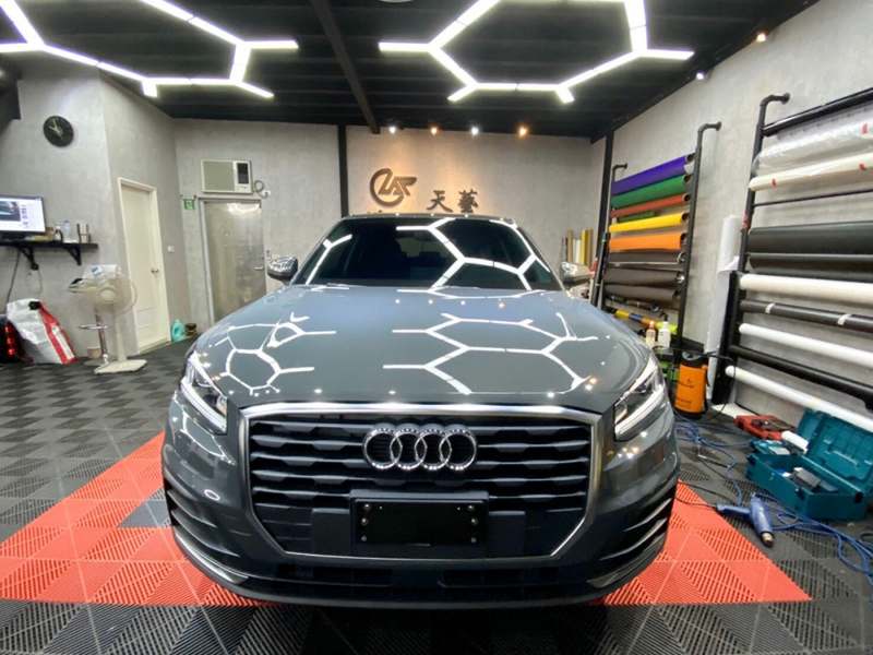 台中天藝汽車包膜 Audi改色消光冰霜白