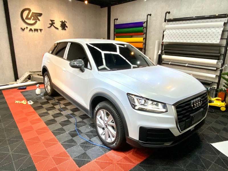 台中天藝汽車包膜 Audi改色消光冰霜白