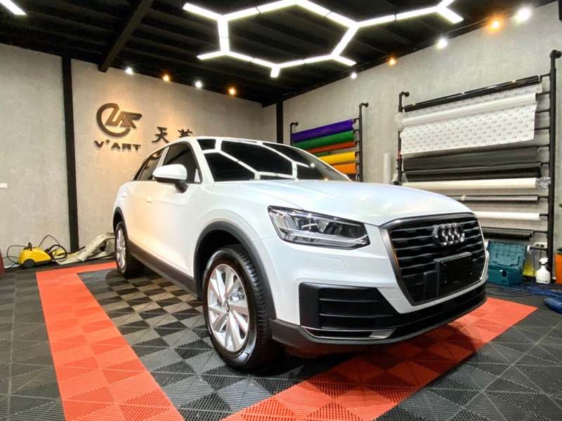 台中天藝汽車包膜 Audi改色消光冰霜白