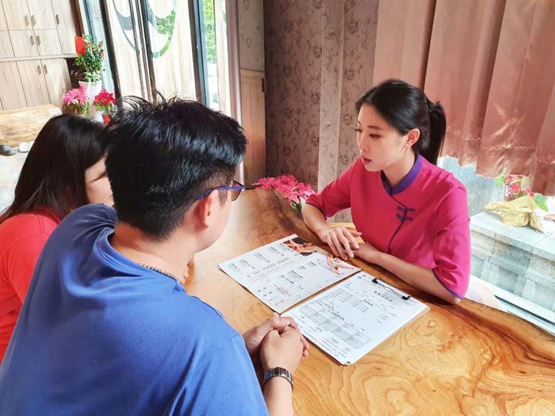 高雄松足霖足體養生館 文山館腳底按摩