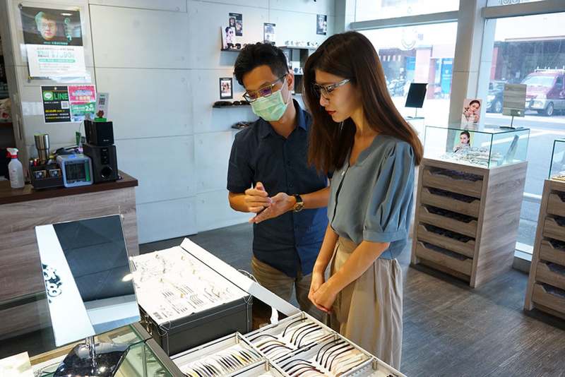 台南金制眼鏡 TWD薄鋼DIY客製化配鏡