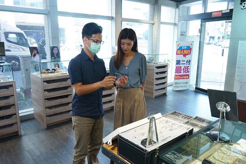 台南金制眼鏡 TWD薄鋼DIY客製化配鏡
